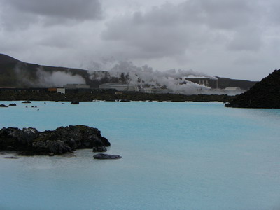 169-Blue_Lagoon_et_usine_geothermique.JPG