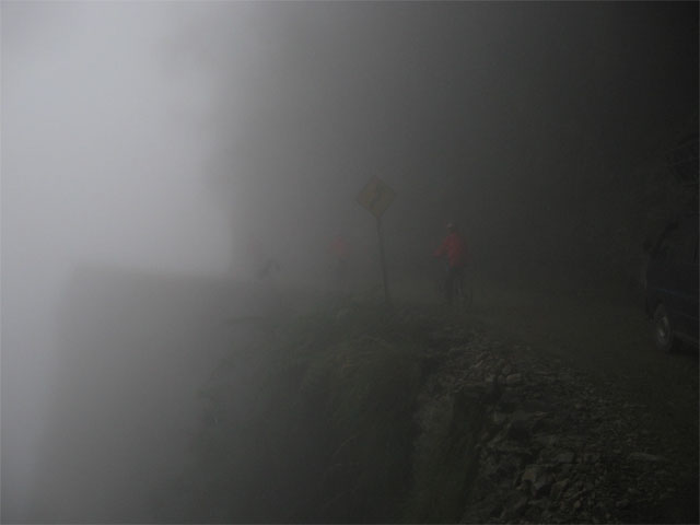 Perdus dans la brume